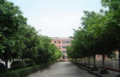 甘肃陇原技工学校