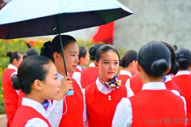 在四川初三毕业考不上高中要去什么学校比较好