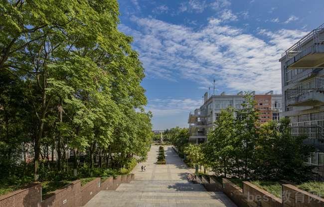  成都新世纪文化职业技术学院旅游与酒店管理专业好吗