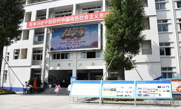 在成都读公办学校为什么要选择四川理工技师学院,理工技师学院优势